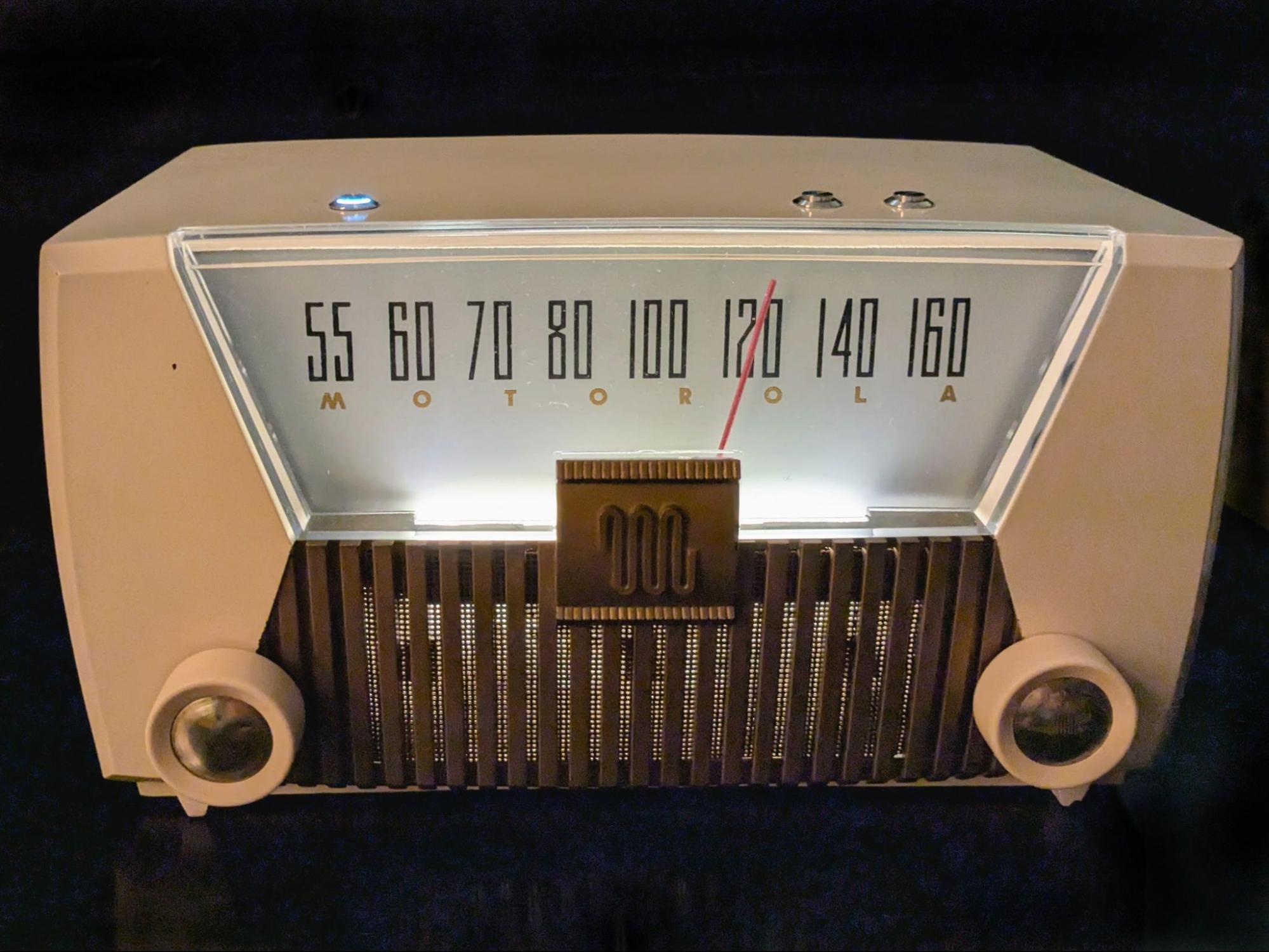 Time Warp Radio #2, photographed in a dark environment